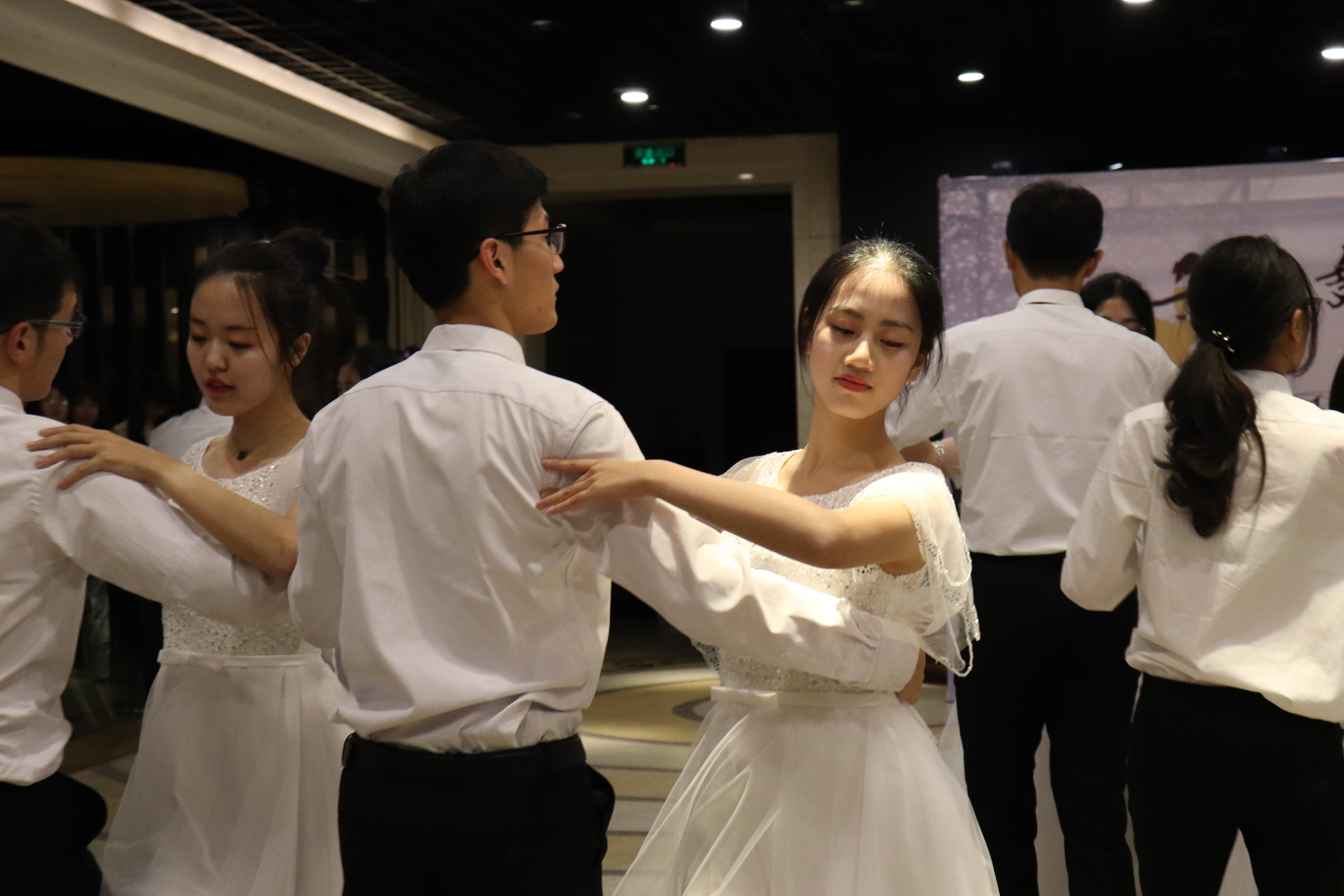 1544507290798325.jpg 1544507290798325.jpg