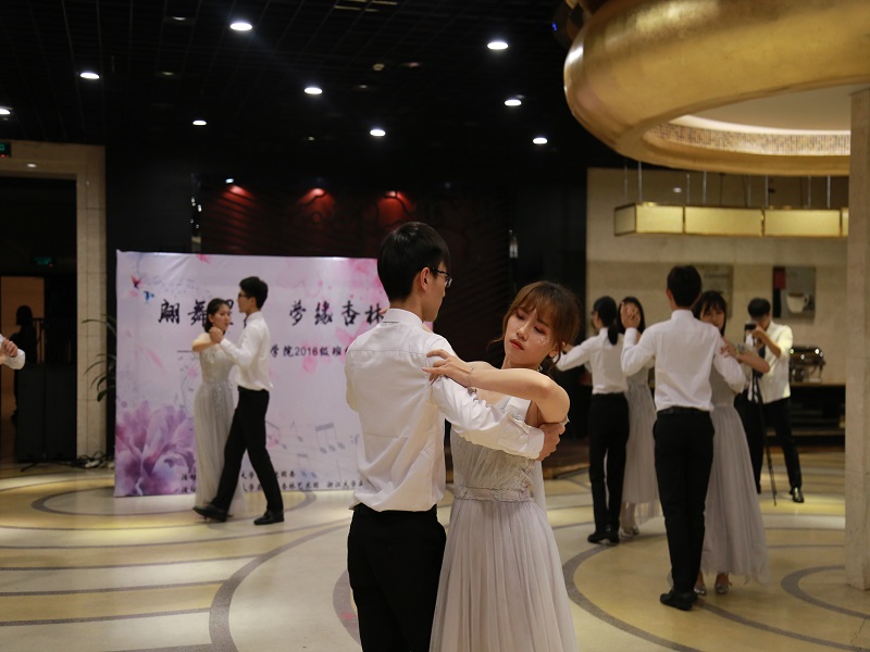 1528703616132064.jpg IMG_1461.JPG